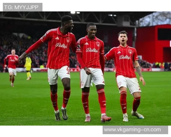 德甲激战阿森纳大胜利物浦红牌争议引发全场热议