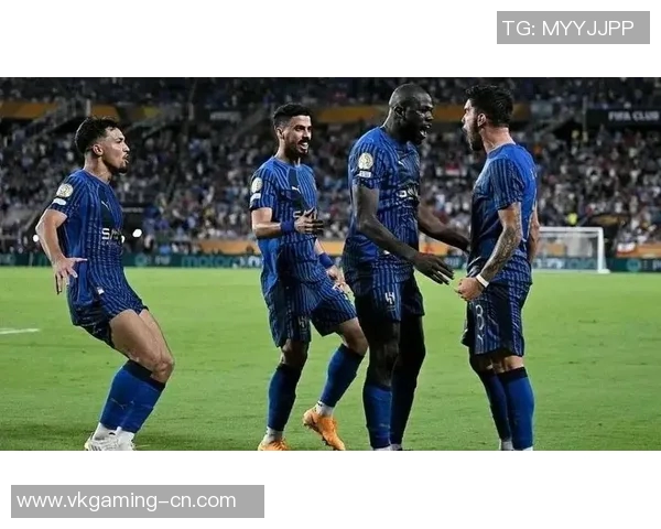 欧联杯国米大胜马竞神奇扑救引发转会热议与球迷狂欢