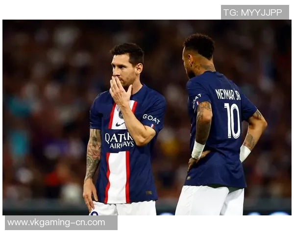 足总杯激战巴萨与巴黎圣日耳曼互交白卷补时进球引发全场狂欢 足总杯激战巴萨与巴黎圣日耳曼互交白卷补时进球引发全场狂欢