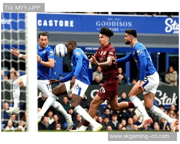 欧冠历史冷门：曼联逆转波尔图上演惊天大逆转全场沸腾