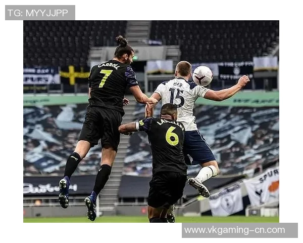 欧联杯惊心动魄热刺与切尔西激战成平局红牌事件引发全场热议