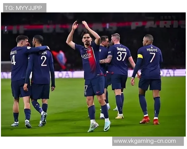 意甲经典对决曼联与巴黎圣日耳曼激战成和引发历史冷门回忆